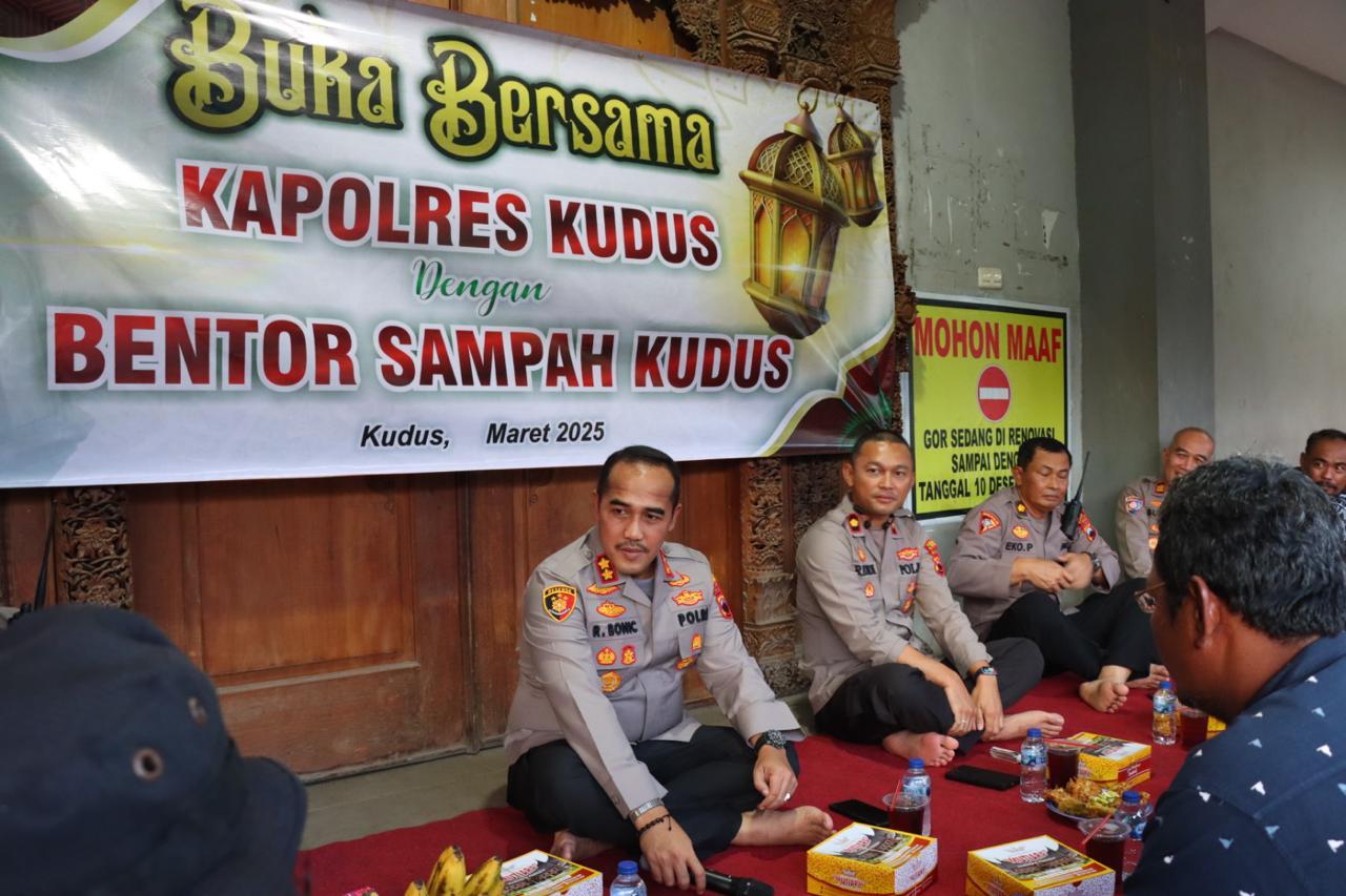 Buka Bersama Dengan Pengemudi Bentor, Kapolres Kudus Sampaikan Apresiasi